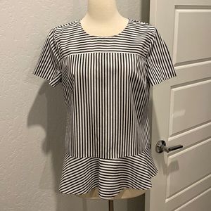 3/$25 🌟 Banana Republic Peplum Blouse